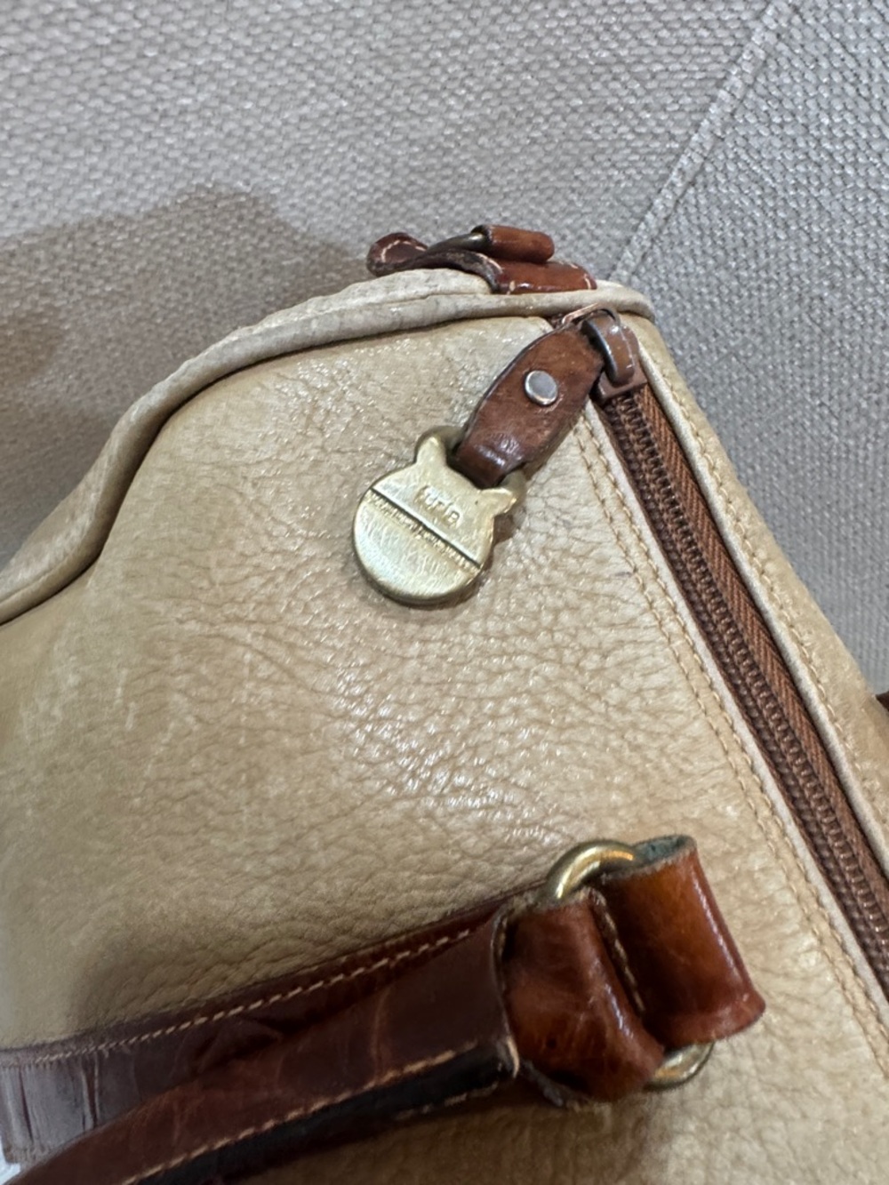 Furla Vintage Two-Tone Tan and Brown Leather Satchel Bag Rare - Picture 2 of 7